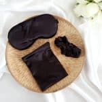 Masque de sommeil noir avec son sac et son chouchou - Little Intention