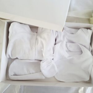 Box maternité collection white